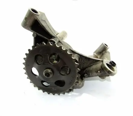Skoda Roomster (5J) Oil pump 06A115121
