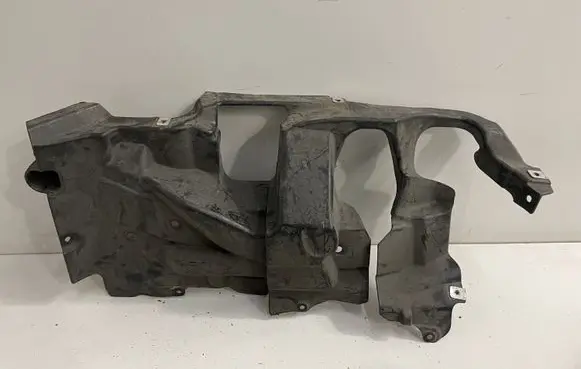 BMW 7 F01 F02 F03 F04 Rear underbody cover/under tray 7185169