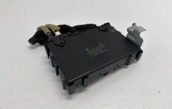 Nissan Qashqai J12 Gateway control module 284Z06UA1C