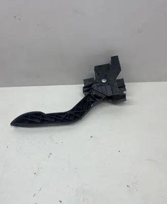 Iveco Daily 6th gen Accelerator throttle pedal 5801333490