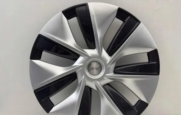 Tesla Model Y R19 wheel hub/cap/trim 