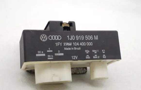 Volkswagen Polo V 6R Fan control module 1J0919506M 104400000