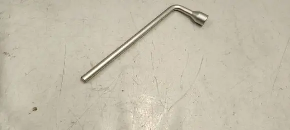 Mercedes-Benz GLE (W166 - C292) Wheel nut wrench A2215810001
