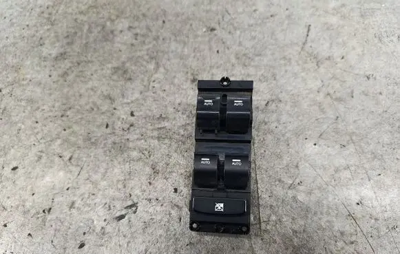 Hyundai i40 Quarter vent window switch 