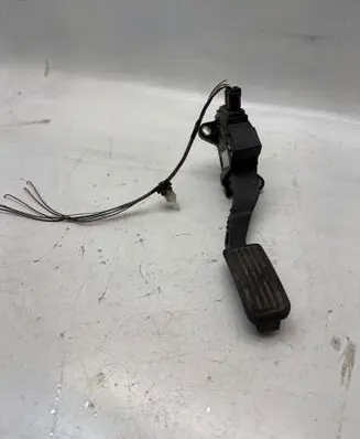 Peugeot 407 Accelerator throttle pedal 781100D010 06188A 44377149764