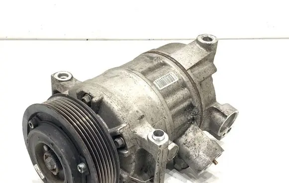 Volkswagen PASSAT B7 Air conditioning (A/C) compressor (pump) 8FK351135-921