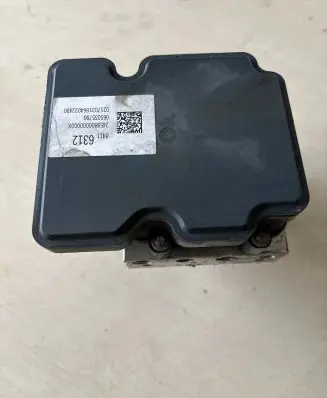 Chevrolet Corvette C7 ABS Pump 8416312 2265106527