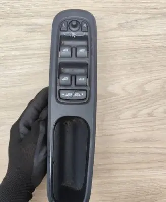 Volvo C70 Electric window control switch 31264919 10W022 SWEA05