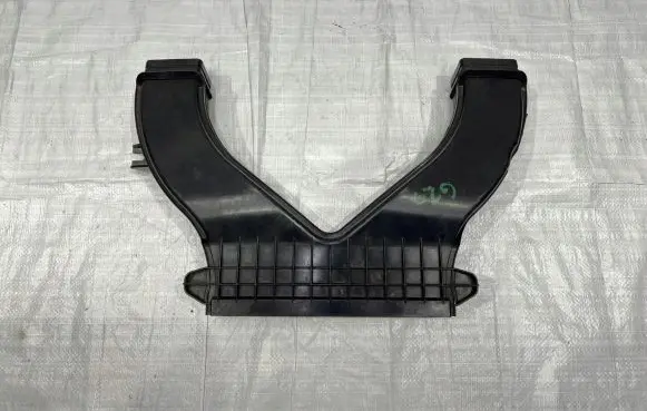 Alfa Romeo Giulia Air intake duct part 50533730