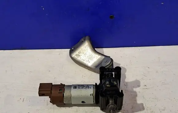 Volvo XC60 Seat adjustment motor C11726106