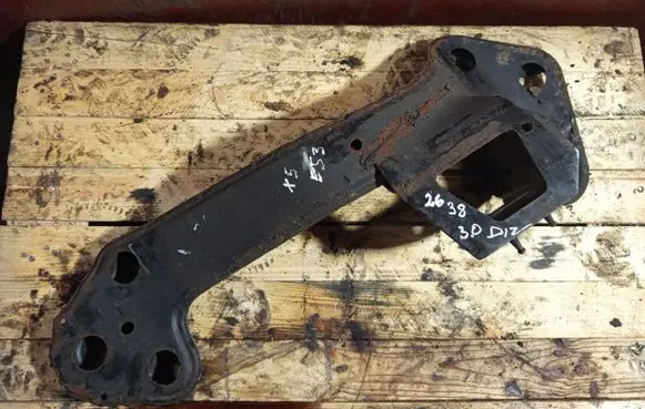 BMW X5 E53 Gearbox mounting bracket