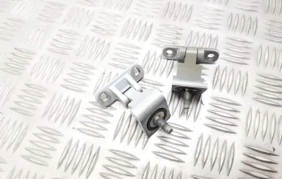Volkswagen T-Roc Tailgate/trunk/boot hinge 5G6827301A