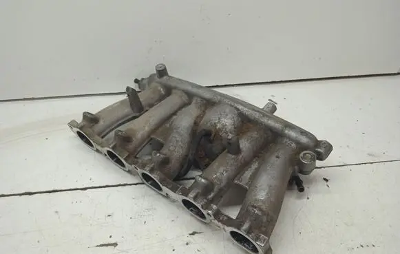 Volvo S60 Intake manifold 09447005