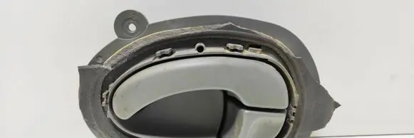 Peugeot 406 Rear door interior handle 9616307577