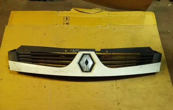 Renault Master II Front grill 8200426365