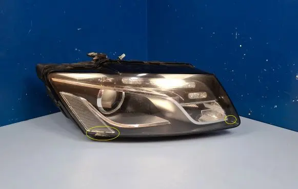 Audi Q5 SQ5 Headlight/headlamp 8R0941004D 1001117075