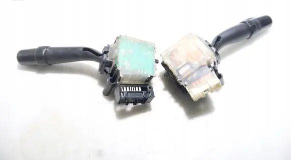 Toyota Avensis Verso Light switch 84652-05160