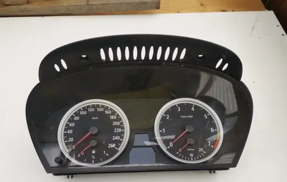 BMW 5 E60 E61 Speedometer (instrument cluster) 62116983145 6983145