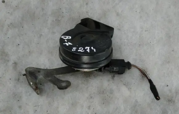 Volkswagen PASSAT B7 Horn signal 0055307 3AA951182A