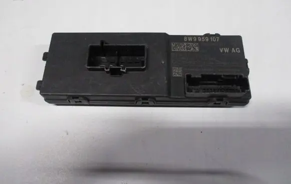 Audi A4 S4 B9 Tailgate/trunk control unit/module 8W9959107