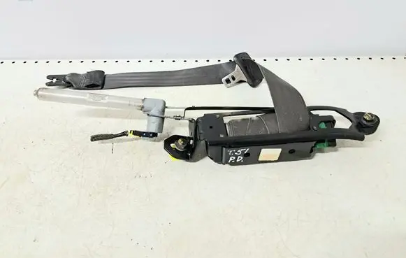 Volvo S80 Front seatbelt