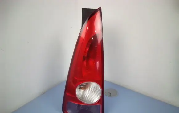 Renault Espace - Grand espace IV Rear/tail lights 8200027153