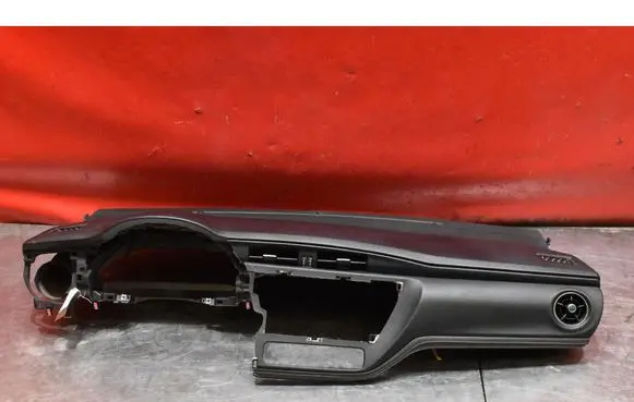 Toyota Auris E180 Dashboard 