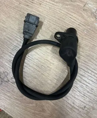 Audi A4 S4 B5 8D Crankshaft position sensor 050906433