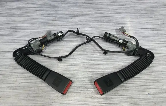 Mini Cooper Roadster R59 Front seatbelt buckle 7211591 7211592