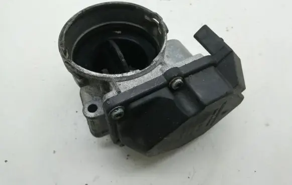 Volkswagen Caddy Throttle valve 03G128063G