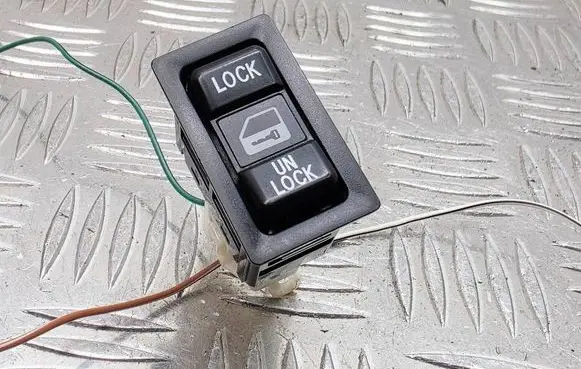 Toyota MR2 (W30) III Central locking switch button 192543