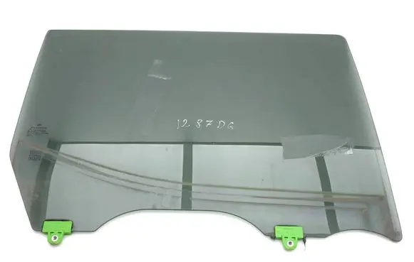Nissan Navara D23 Rear door window glass