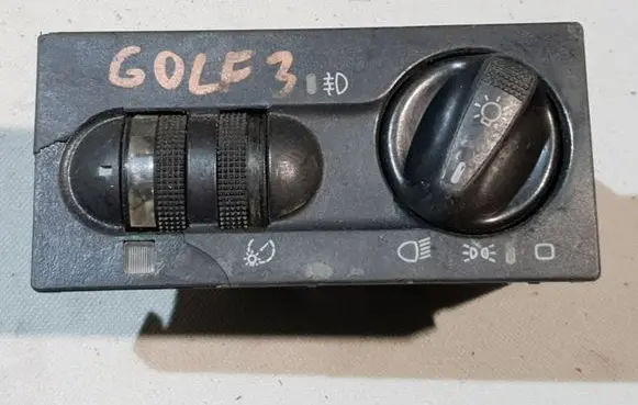 Volkswagen Golf III Light switch 1H6341531N