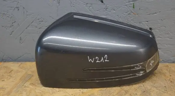 Mercedes-Benz E W212 Plastic wing mirror trim cover A3159435