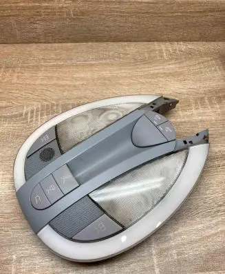 Mercedes-Benz E W211 Front seat light A2118204201 A2118213151