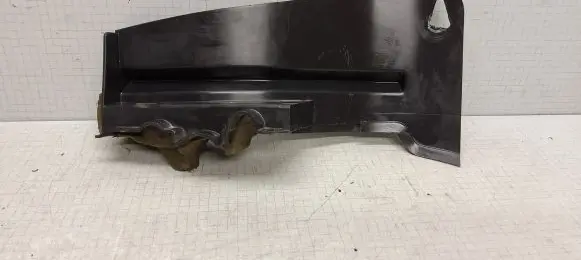 Other engine bay part