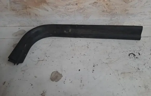 Volvo V50 Front sill trim cover 8641784LH