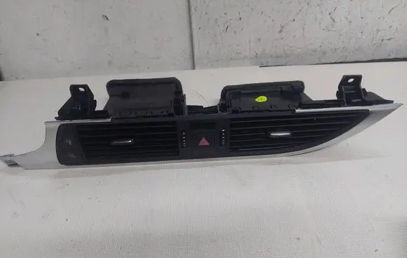 Audi A6 S6 C7 4G Dash center air vent grill 4G1820951