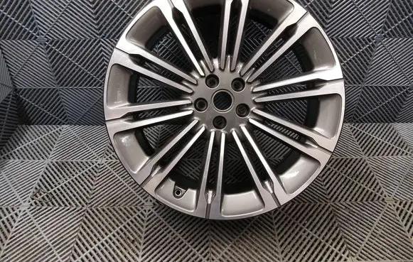 Land Rover Range Rover Sport L461 R23 light alloy rim M8E21007LA