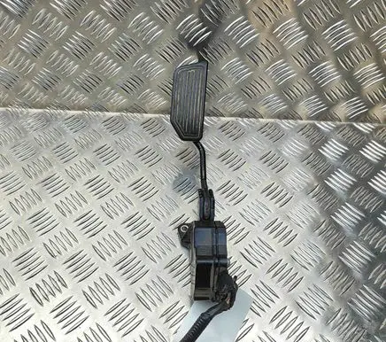 Toyota Prius (XW30) Accelerator throttle pedal 1988009610 7811047011