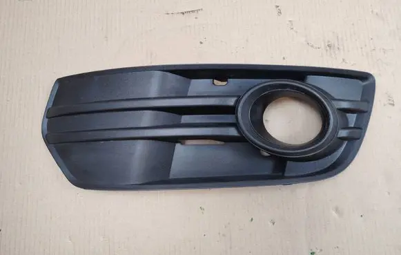 Audi Q5 SQ5 8R Front fog light trim/grill