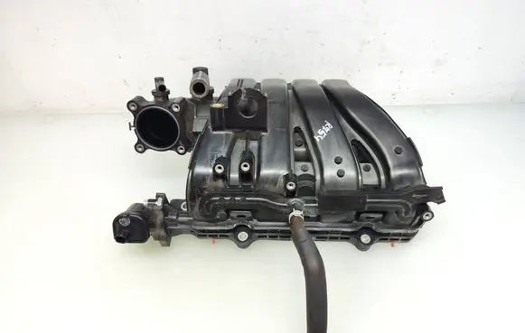 Renault Captur II Intake manifold 72467091 LM8049 72466097