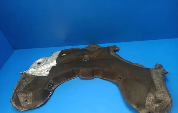 BMW X4 F26 Heat shield in engine bay 8917505