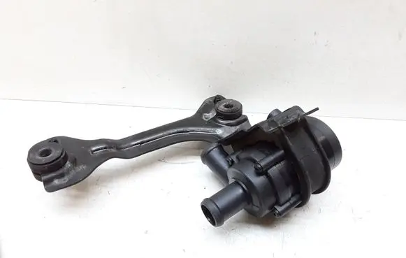 Volvo V40 Electric auxiliary coolant/water pump 30950000