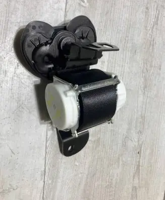 BMW X2 F39 Rear seatbelt 34281232