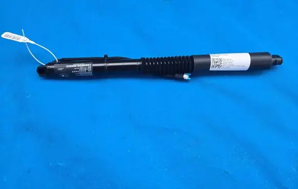 BMW X3M F97 Tailgate strut 7397322