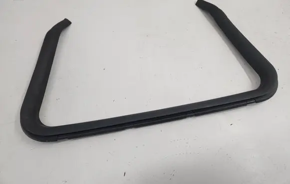 Porsche Macan (95B) Engine hood trim 95B129551A