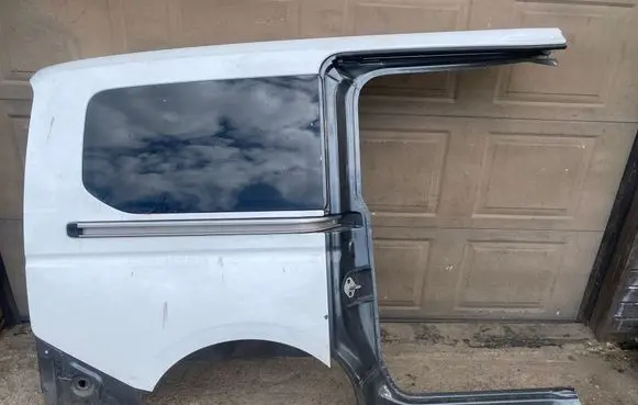Volkswagen Caddy Rear quarter panel