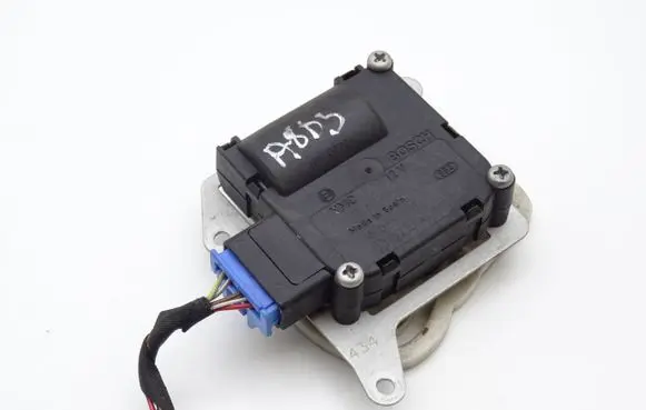 Audi A8 S8 D3 4E Air flap motor/actuator 4E0820511 0132801323