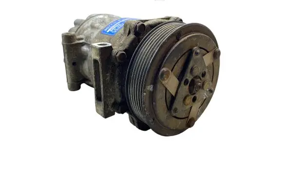 Volvo V50 Air conditioning (A/C) compressor (pump) 31291881